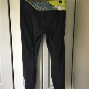 Lululemon Inspire 7/8 running tights (size 8)